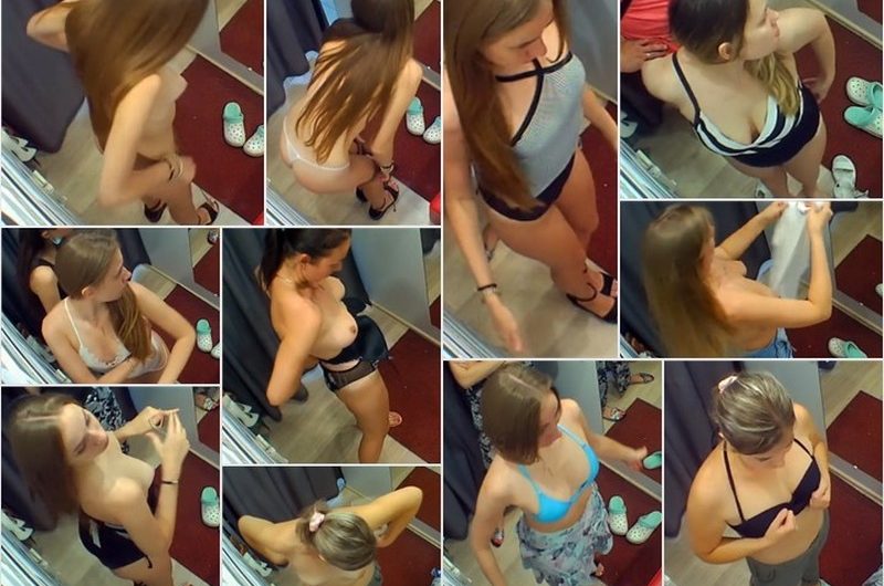 Fitting room in the shopping center 2