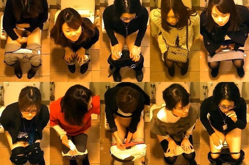 女性たちの洋式トイレ